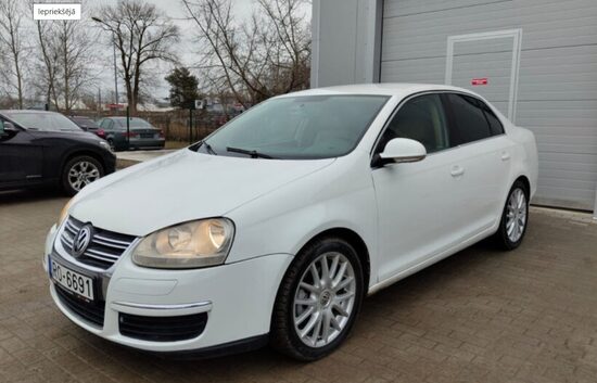 VW JETTA 2.5 BENZĪNS /GĀZE MANUĀLĀ 2006